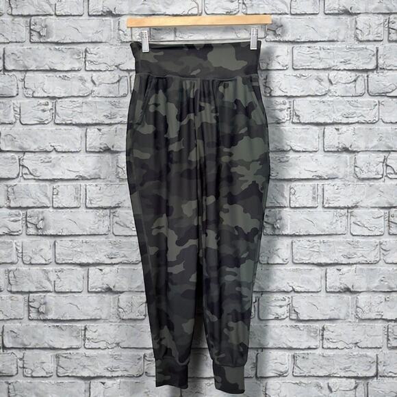 Old Navy High-Waisted PowerSoft Pocket Joggers Size S - Picture 3 of 8